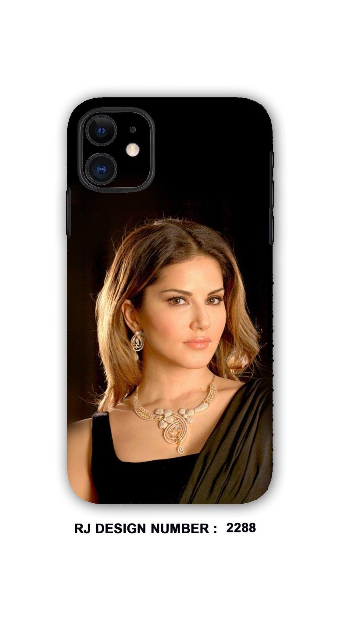 Sunny Leone MOBILE SKIN| Adult Actress2